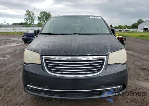 2012 Chrysler Town & Country Touring z USA, uszkodzony, nr VIN 2C4RC1BG8CR282624